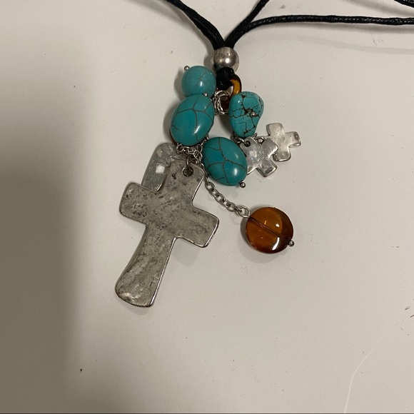 Fashion Jewelry Cross Necklace - Picture 2 of 3